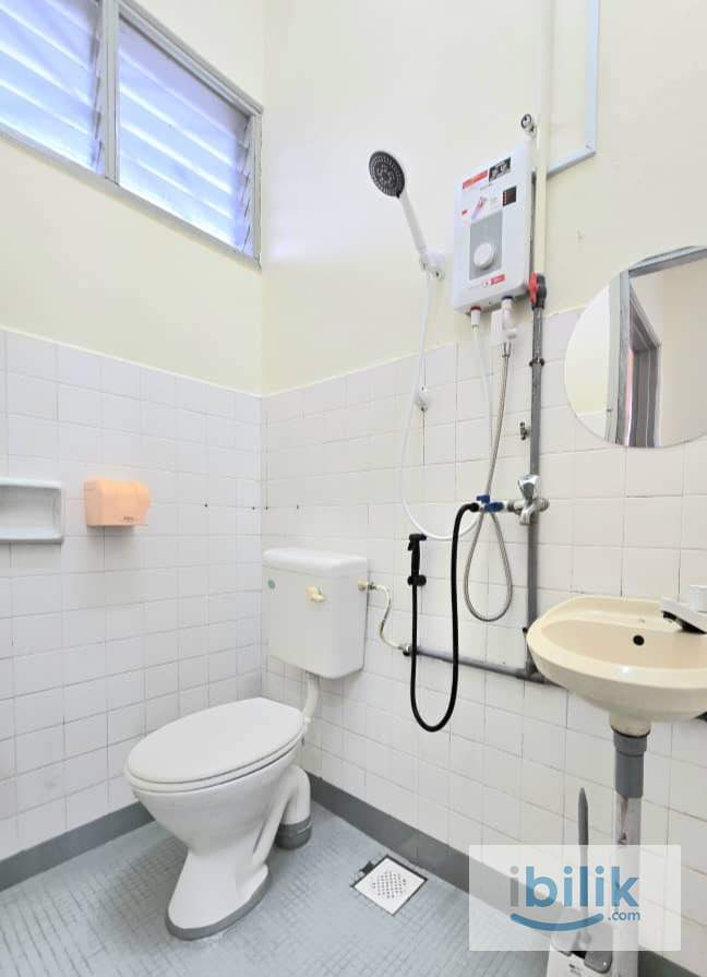 Taman Johor Jaya｜Single Room | 5Mins To Tebrau | MALE ONLY - Image 6