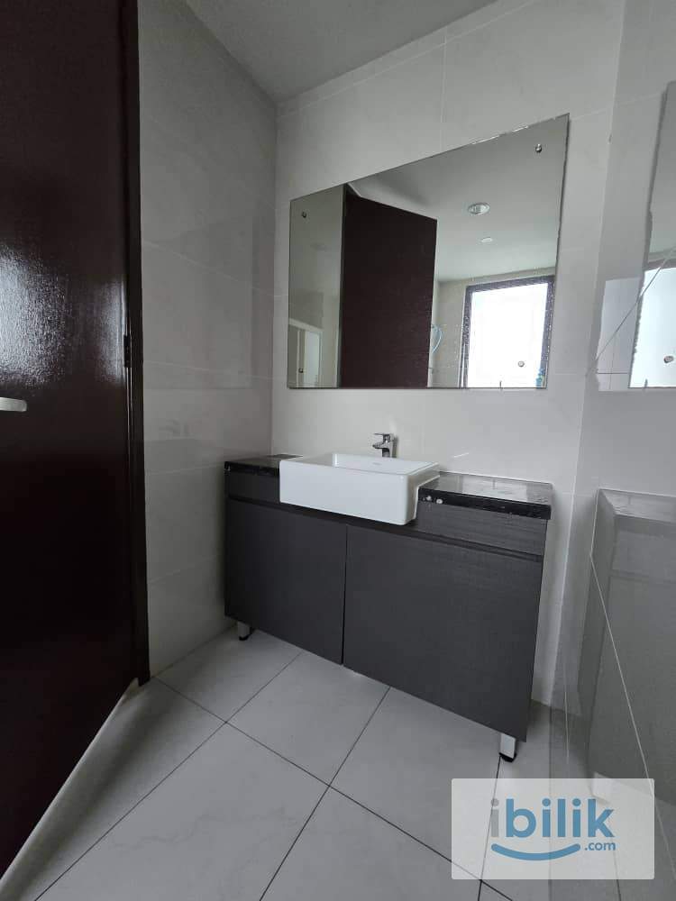 🔥Danga Bay｜Sub-Master Rooms | Shutter Bus To CIQ🔥 - Image 6