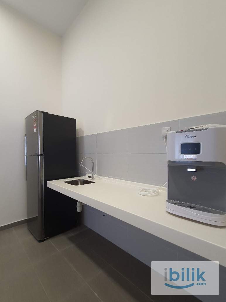 Master Room @ South Home Bayan Lepas - Image 4