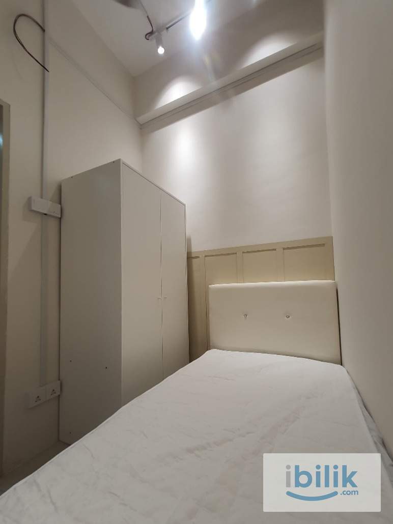 The View Condominium - Image 1