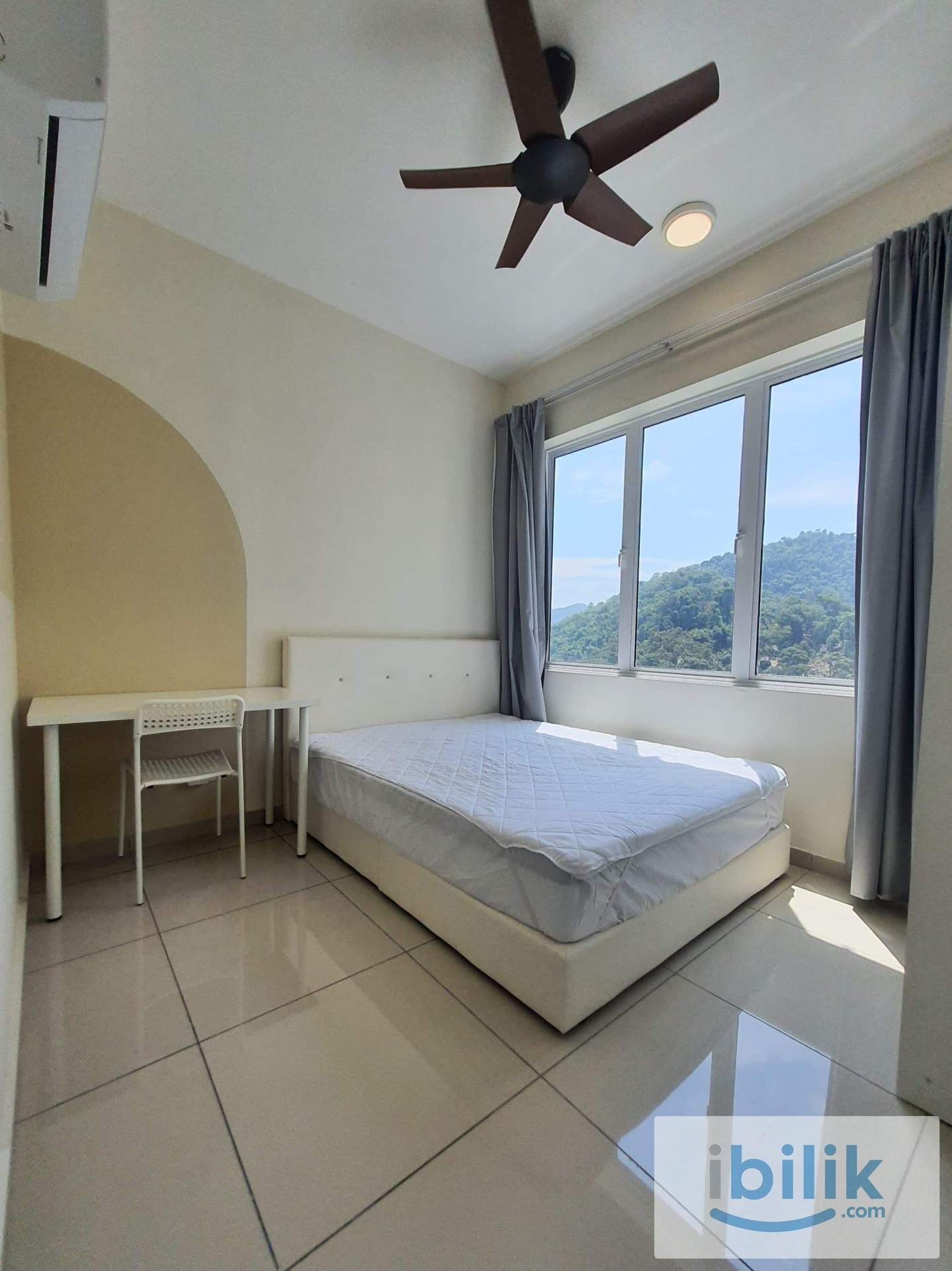 Medium Room for Rent @ Emerald Residence, Bayan Lepas – RM480/month ONLY! - Image 1