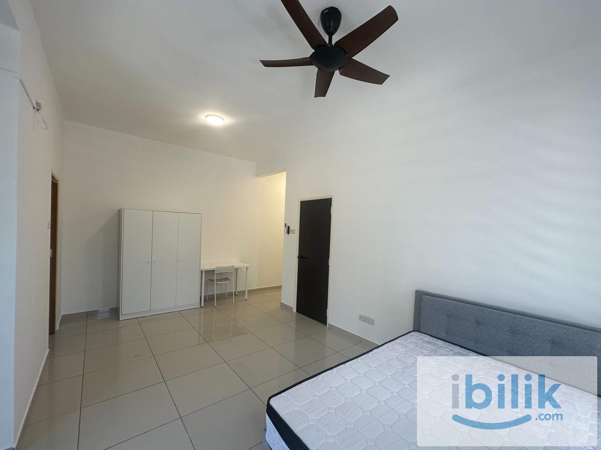 Brand New & Fully Renovated – Master Room at South Home, Bayan Lepas - Image 2