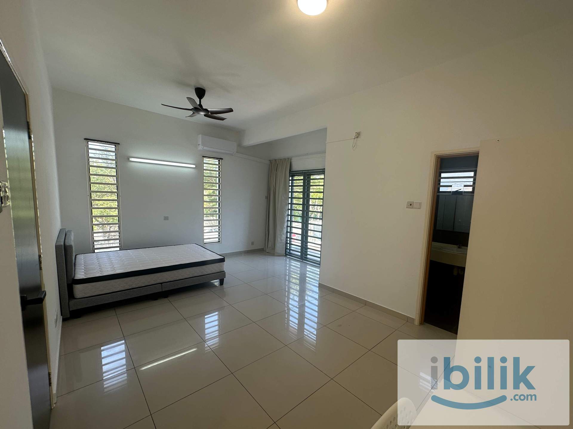 Brand New & Fully Renovated – Master Room at South Home, Bayan Lepas - Image 3