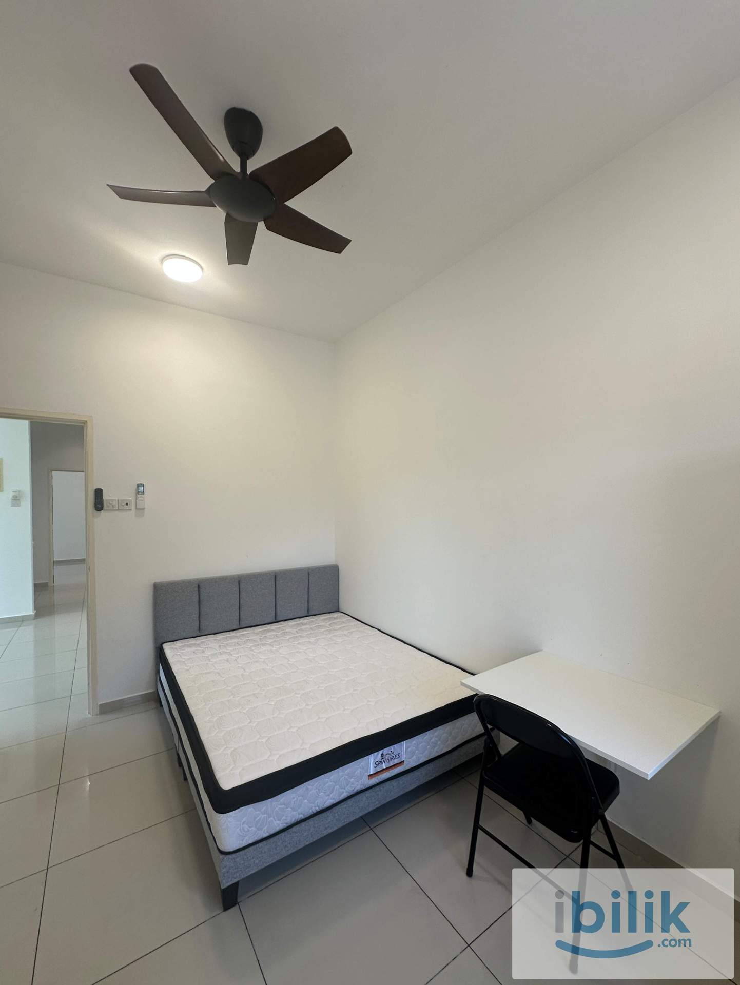 Brand New & Fully Renovated – Medium Room at South Home, Bayan Lepas 🏡 - Image 1