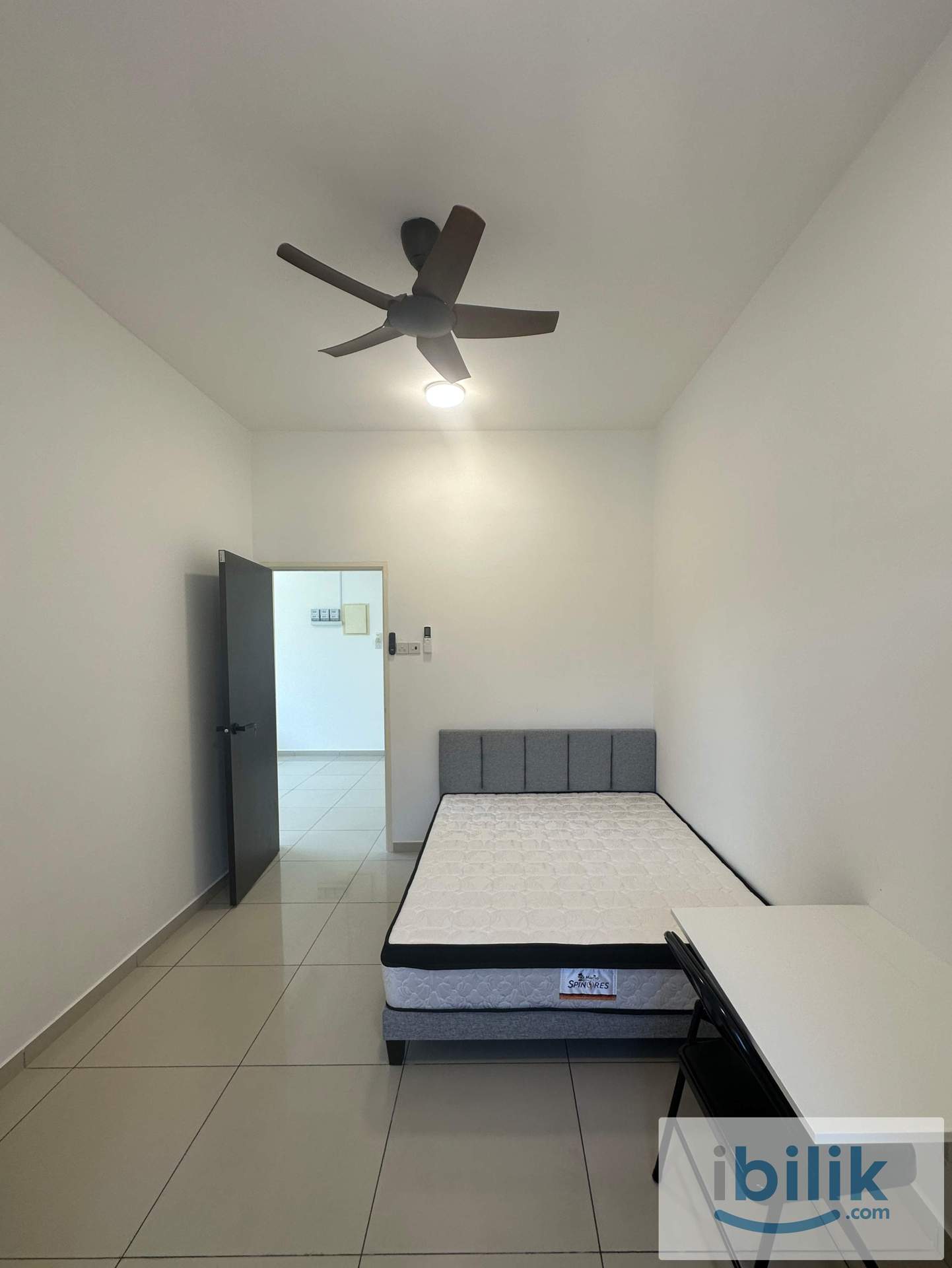 Brand New & Fully Renovated – Medium Room at South Home, Bayan Lepas 🏡 - Image 2