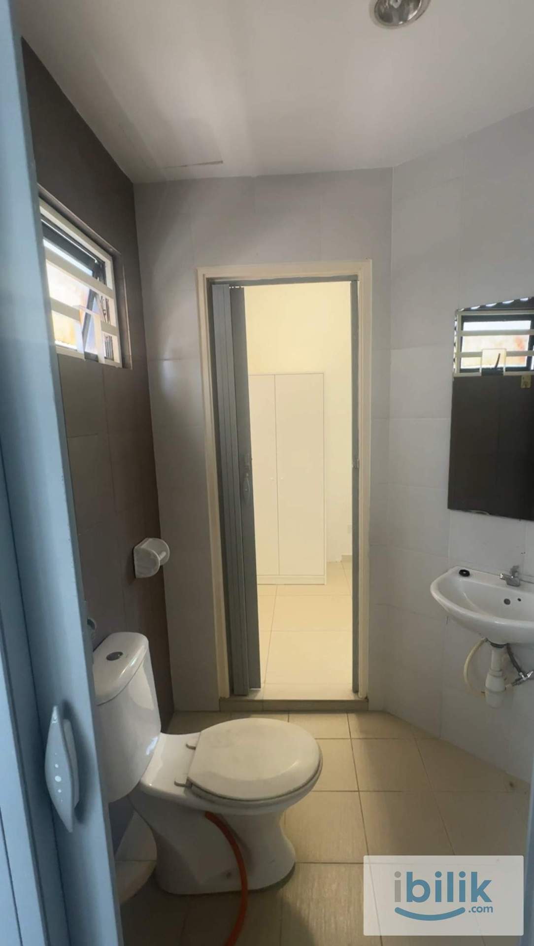 Brand New & Fully Renovated – Medium Room at South Home, Bayan Lepas 🏡 - Image 6