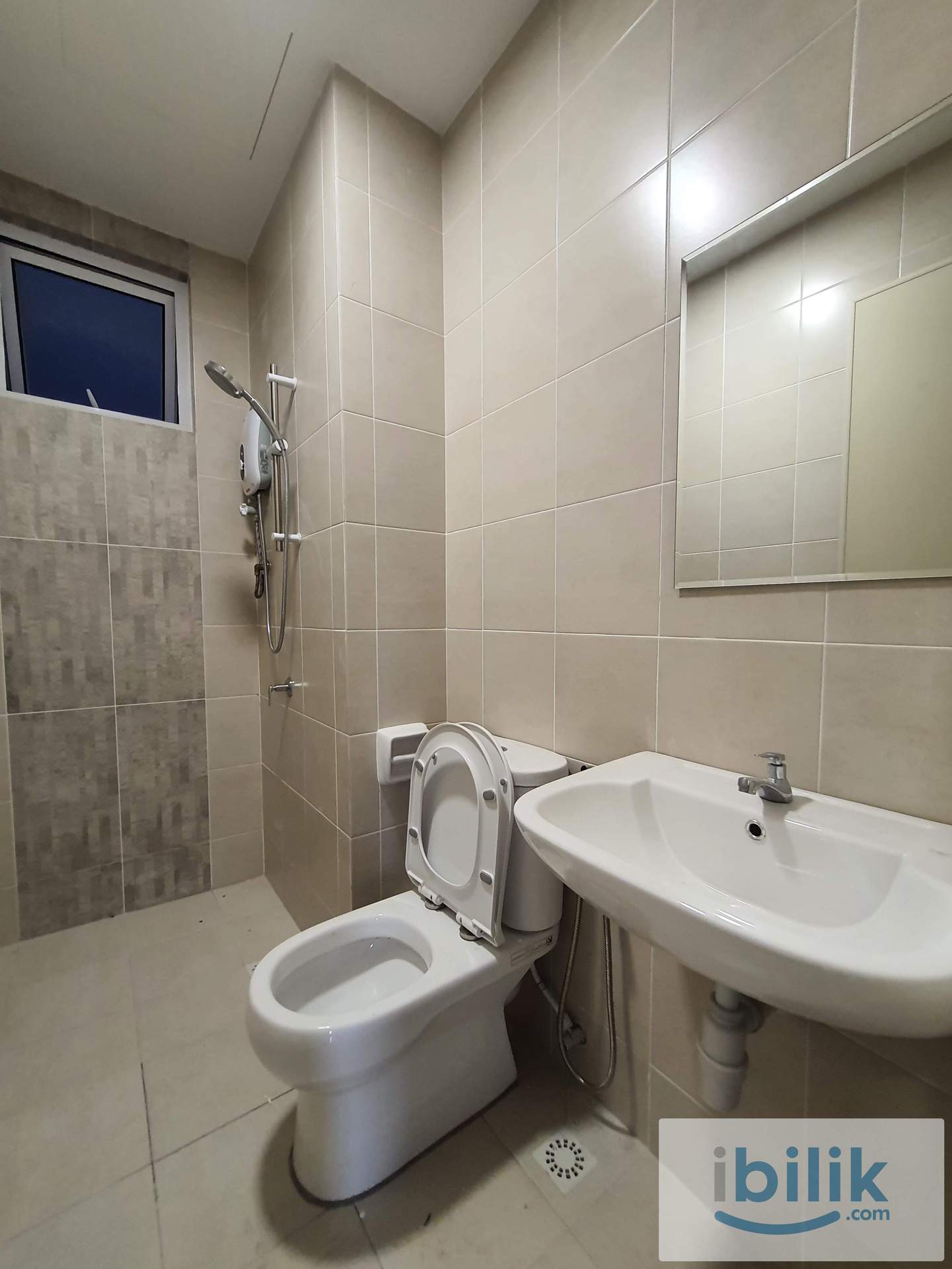 Master Room with Private Bathroom for Rent @ Imperial Grande, Bayan Lepas – RM700/month - Image 2