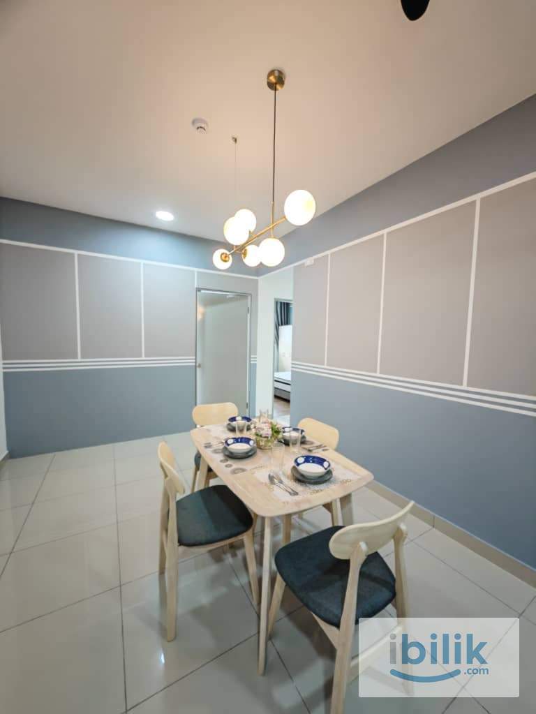 Middle Room at M vertica  - Image 3