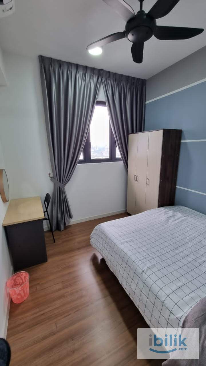 Middle Room at M vertica  - Image 5