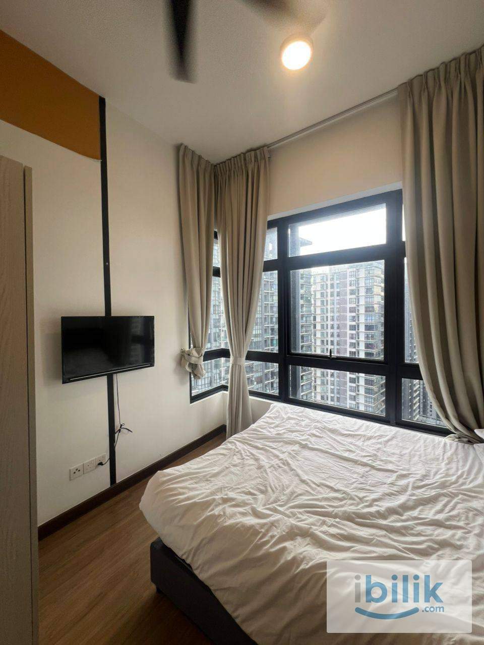 Middle Room With TV - MIX UNIT - Image 3