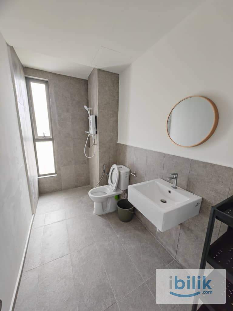 Middle Room  - Image 3