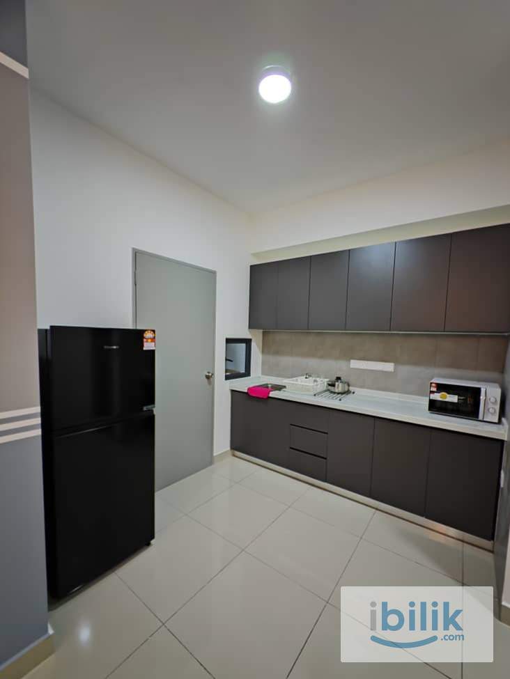 MASTER BEDROOM - Image 2