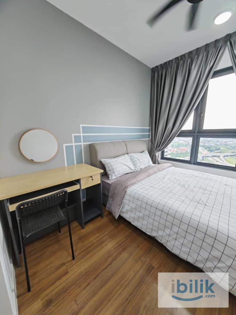 MASTER BEDROOM - Image 4