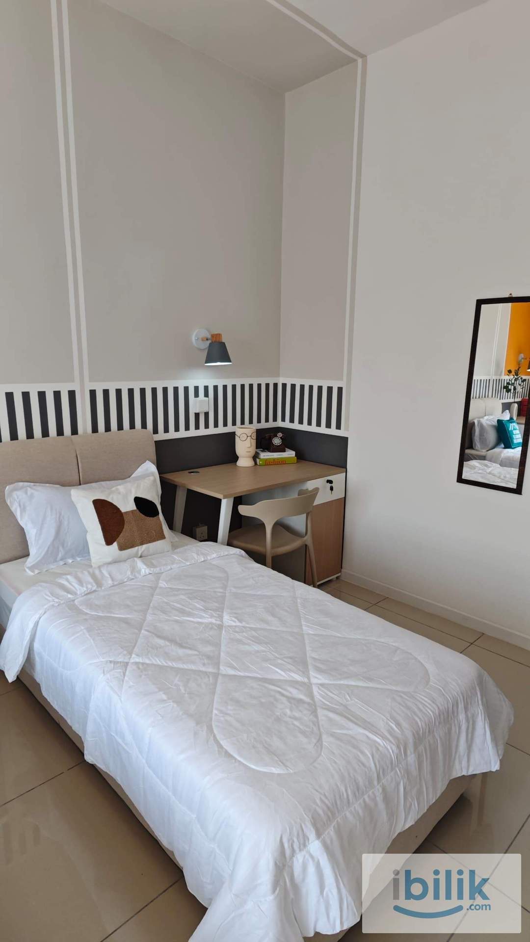 MASTER ROOM (BALCONY ROOM) - Image 3