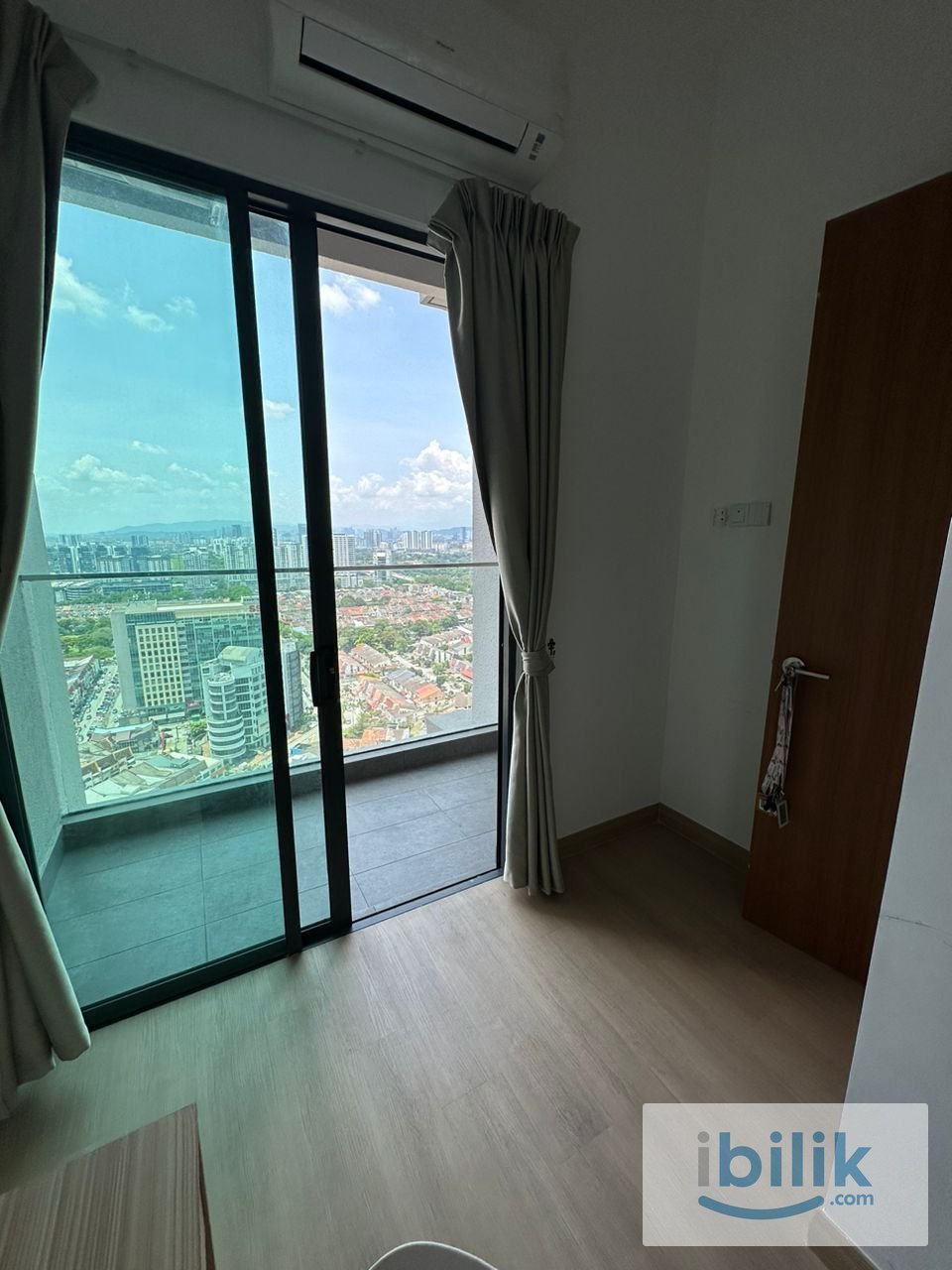 The Grand Subang SS15 Middle Room - Image 2
