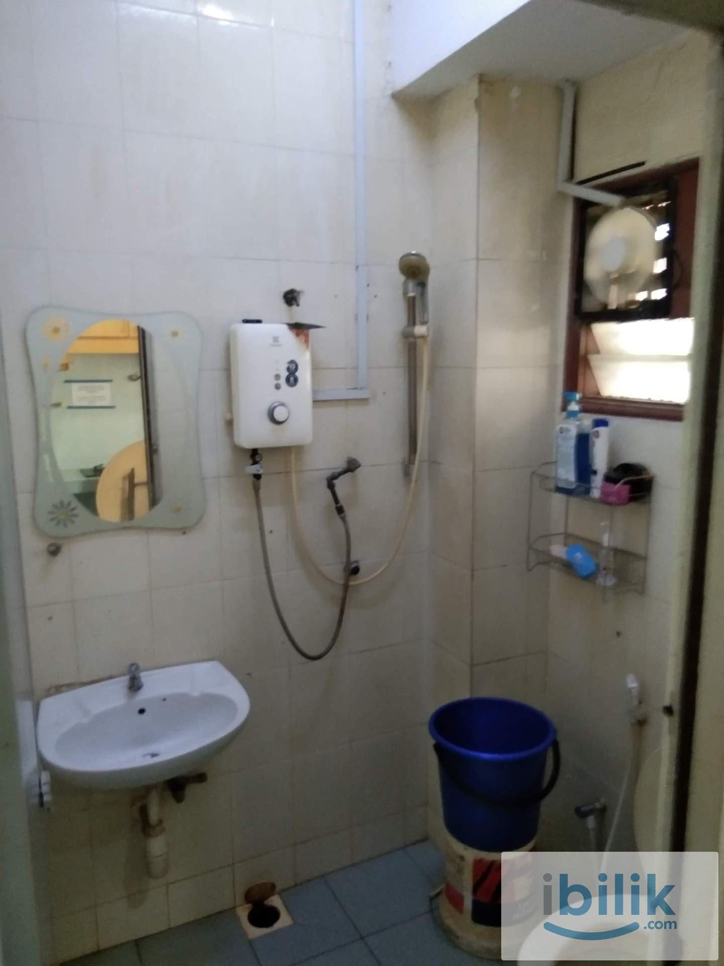 medium room to rent @ Puchong, taman wawasan, puchong jaya - Image 6