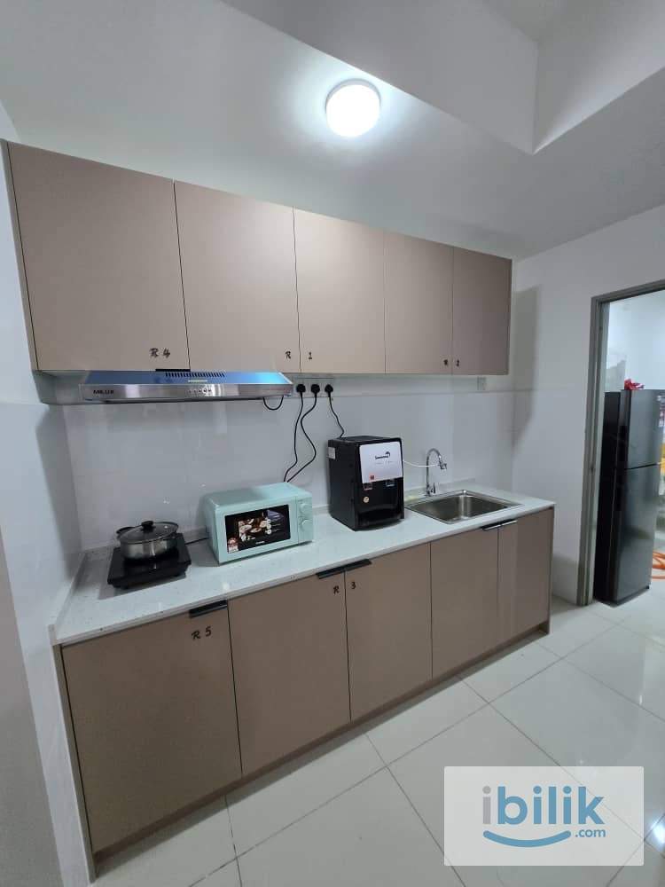 Middle room for rent - Image 4