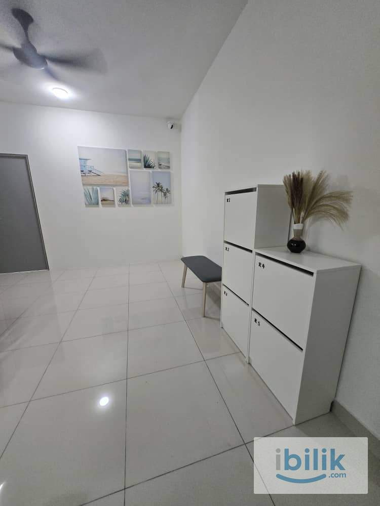 Middle room for rent - Image 5