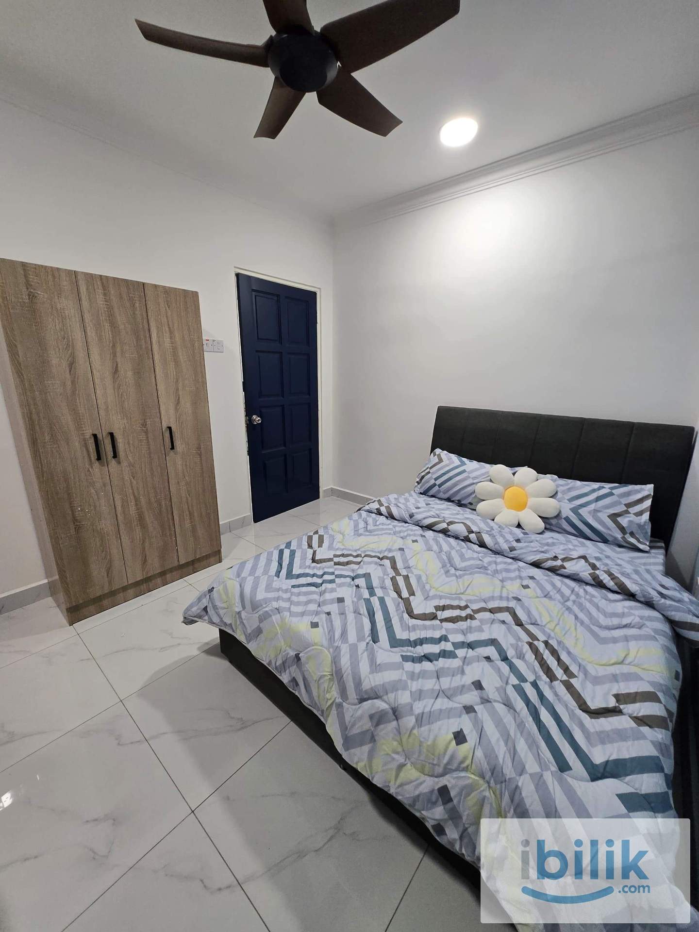 Middle room - Image 6