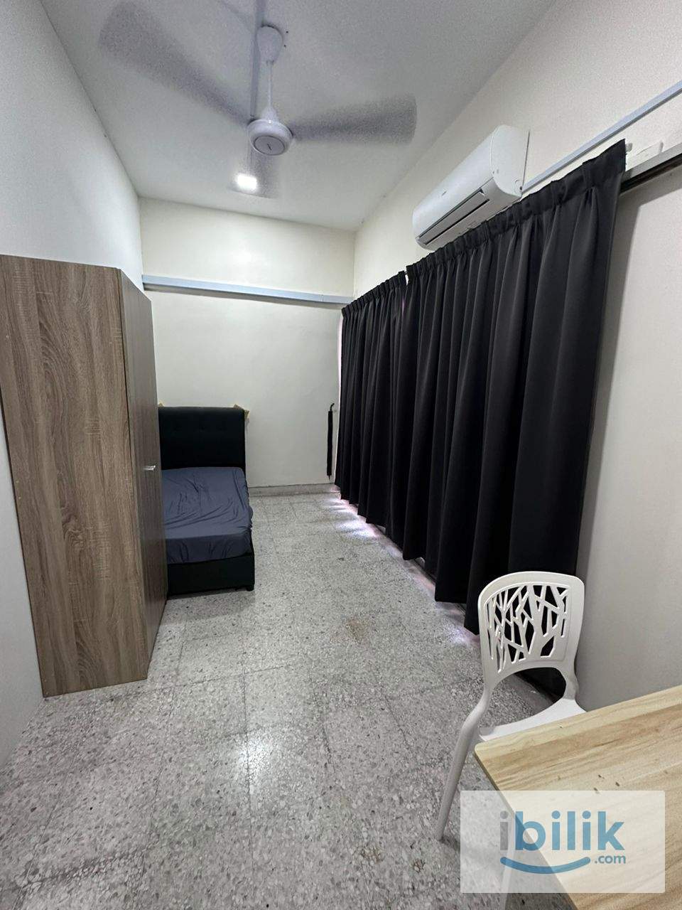 YEAR END SALE 🙋🏻‍♀️ FEMALE UNIT IN SS2, WALKING DISTANCE TO NIGHT MARKET AND BUS STOP - Image 1