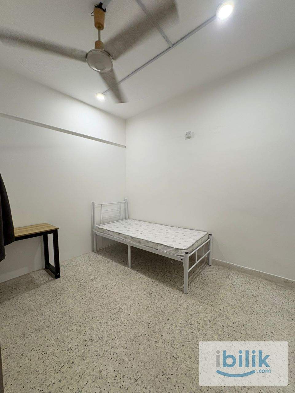 YEAR END SALEEEE 🎉 SINGLE ROOM FEMALE UNIT IN SS2 - Image 1