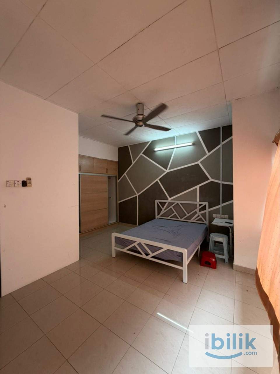 Gallery  GET EARLY BIRD OFFER 🔊 Medium Room Provided Free WiFi at Bandar Puteri Puchong  Puchong,Selangor - Image 1