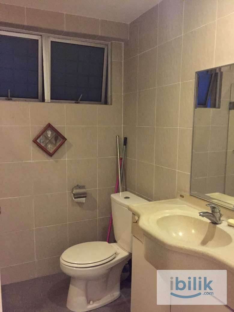 Middle Room - Image 3