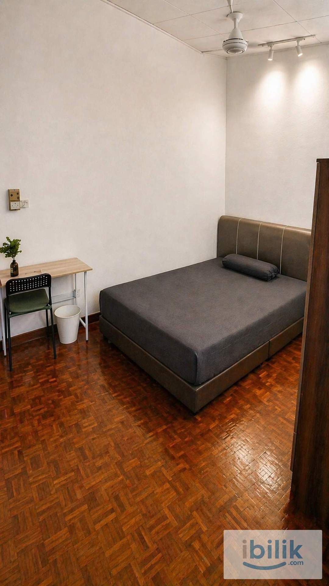 	 🚅 RARE Shorterm AC Muji Master w attached bath @ only 10m walk to MRT 1Utama PJ, Damansara, Uptown, SS2, Tropicana 🆓⚡🧹 - Image 6