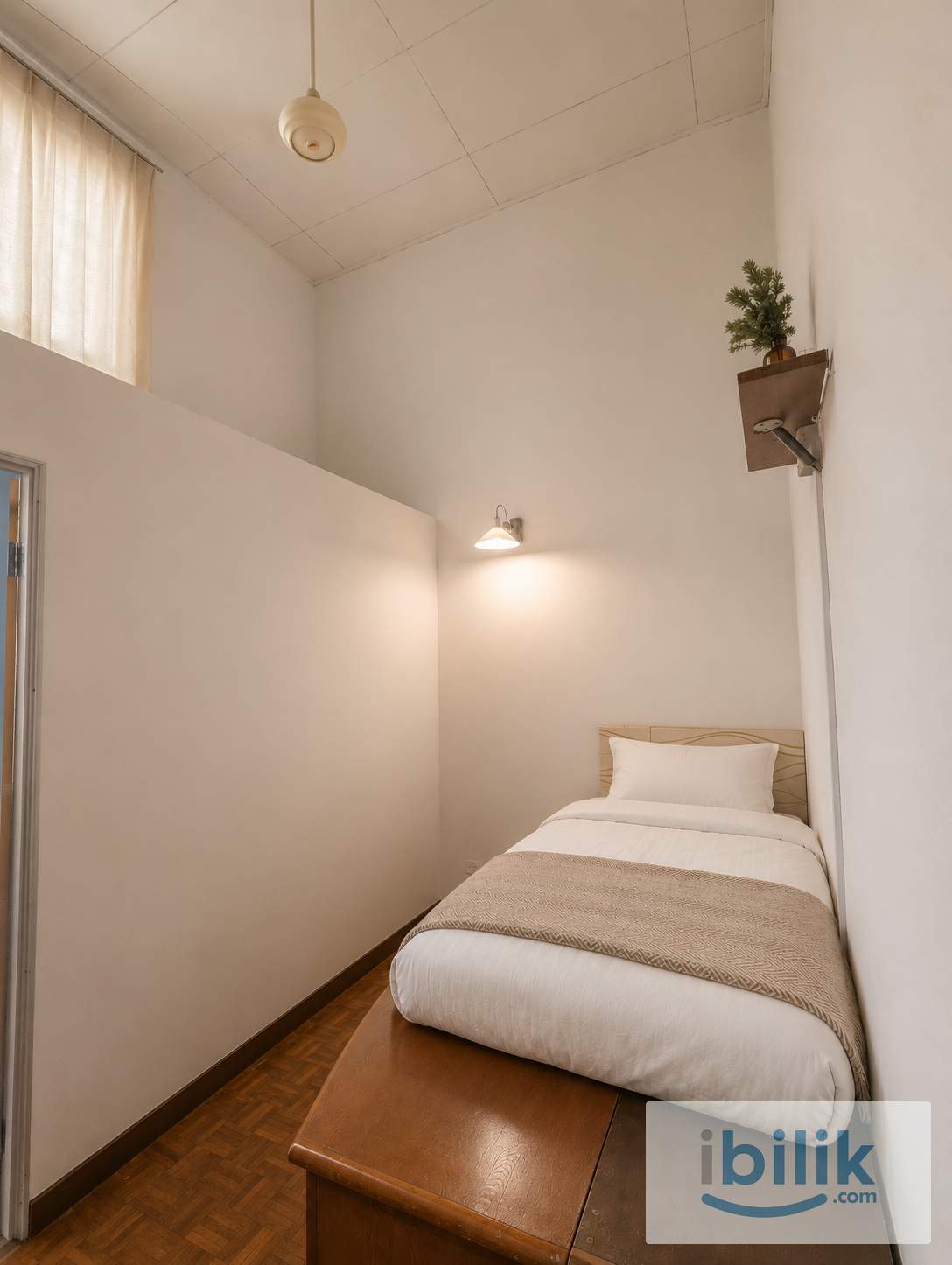 🚅 LAST High ceiling room no AC @ only 10m walk to MRT 1Utama PJ, Damansara, Uptown, SS2, Tropicana, Sunway 🆓⚡🧹 - Image 3