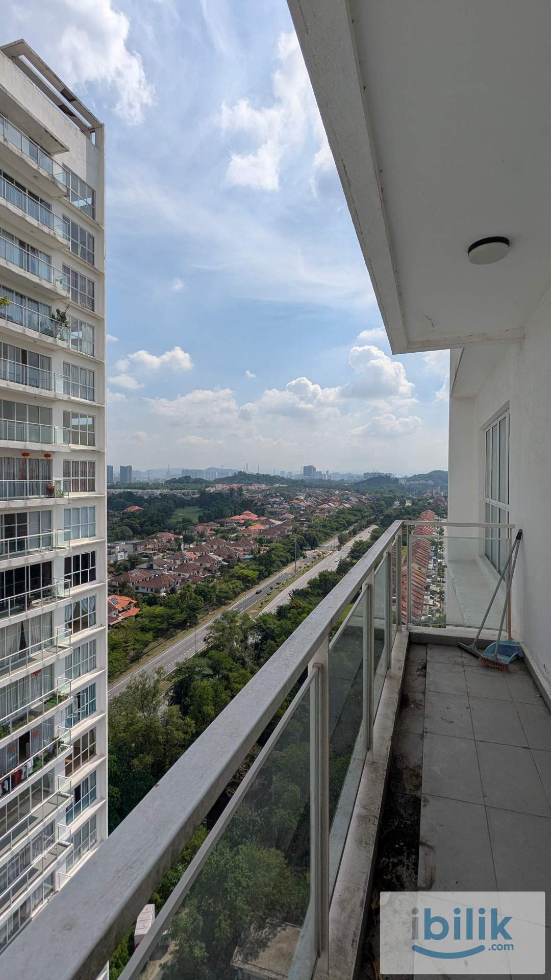 🔥 Rare 2R1B @ Duet Residence BK5 | Pool View | 1 Parking - Image 6