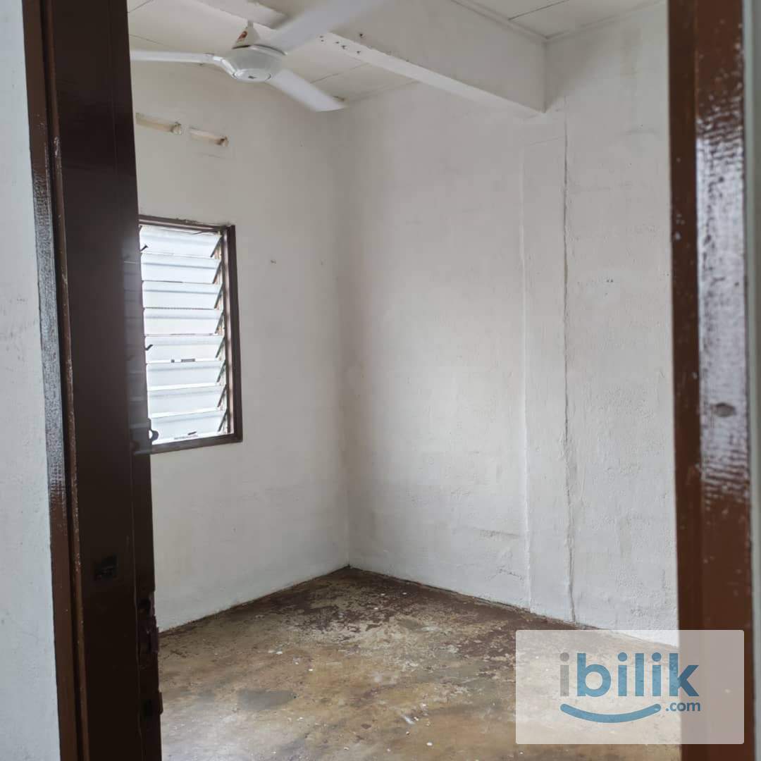 2 ROOMS FOR RENT @ GOODYEAR COURT 10 - Image 3