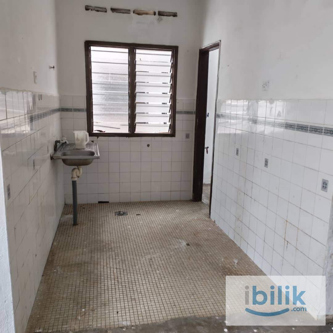 2 ROOMS FOR RENT @ GOODYEAR COURT 10 - Image 4