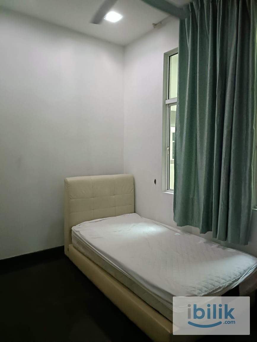 ROOM FOR LET @ RM 800, SUBANG OLIVES, WARDROBE, BED , MATTRESS - Image 4