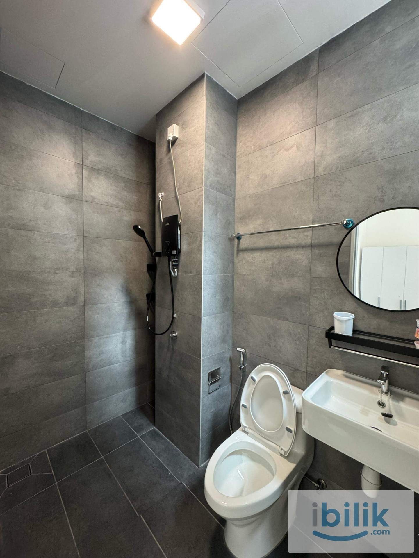Single Room at Verando Residence (Free rental promotion) - Image 3