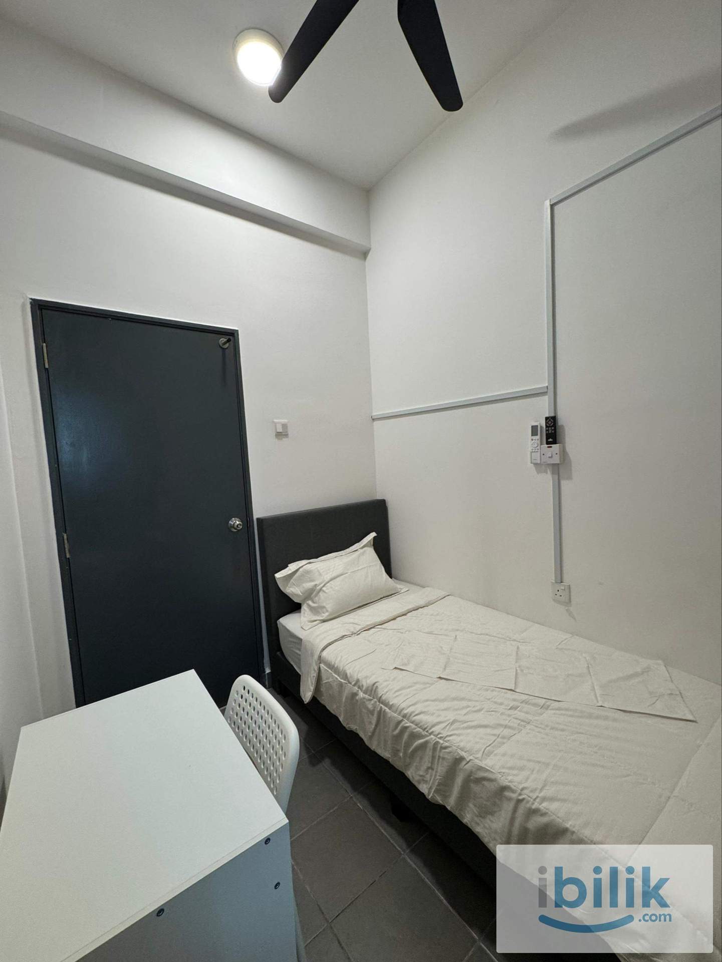 Single room at Aera Residence (Free rental promotion) - Image 3