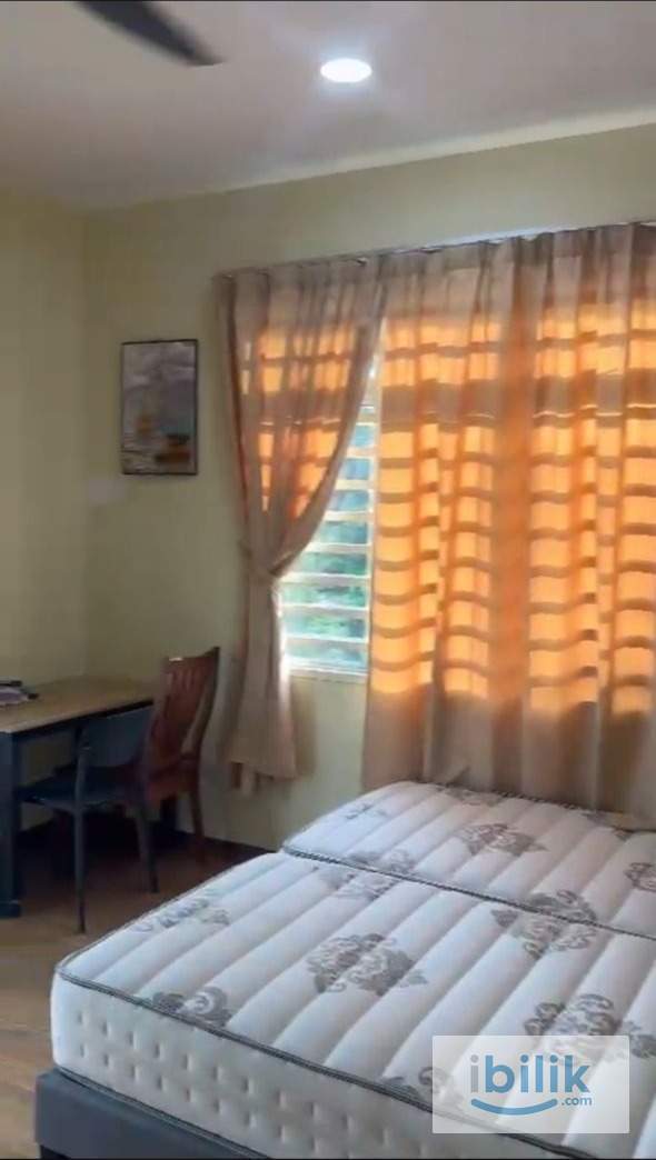 1 room to rent in Batu Kawan Dedaun Bungalow Village.RM700 Master Room - Image 1
