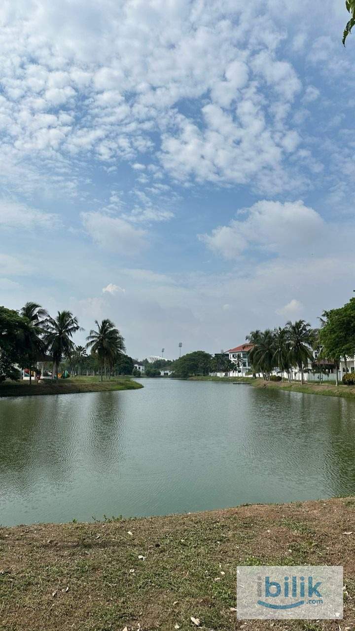 1 room to rent in Batu Kawan Dedaun Bungalow Village.RM700 Master Room - Image 5