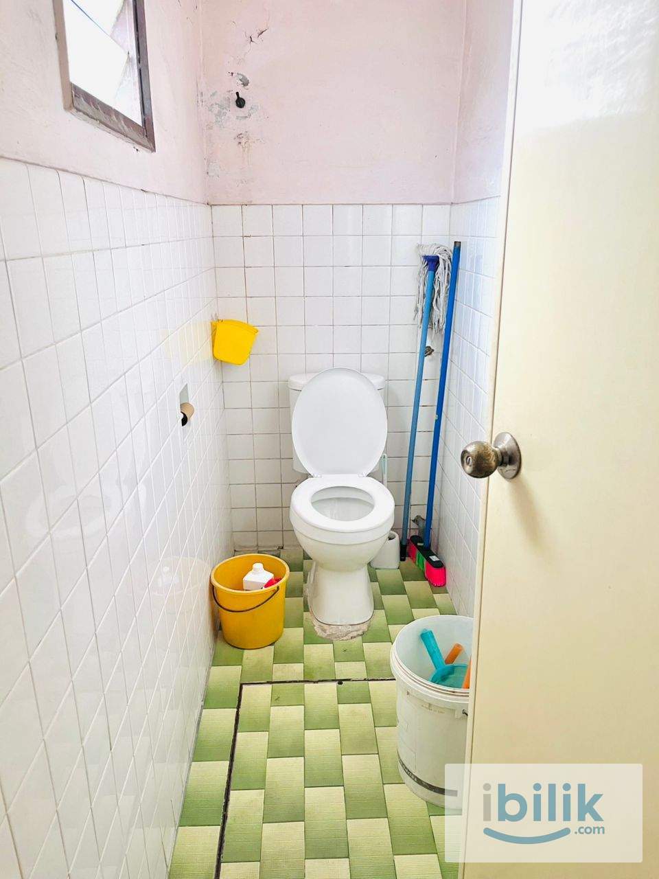 SINGLE ROOM - 1 MINUTE to LRT TAMAN PARAMOUNT - Image 4