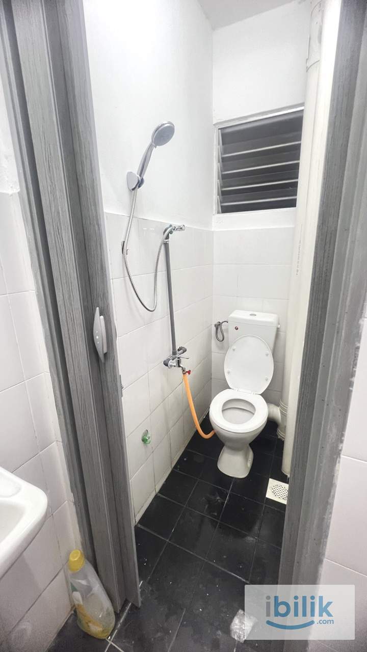 MIXED GENDER FURNISHED ROOM FOR RENT AT TANJONG TOKONG 🏡 - Image 4