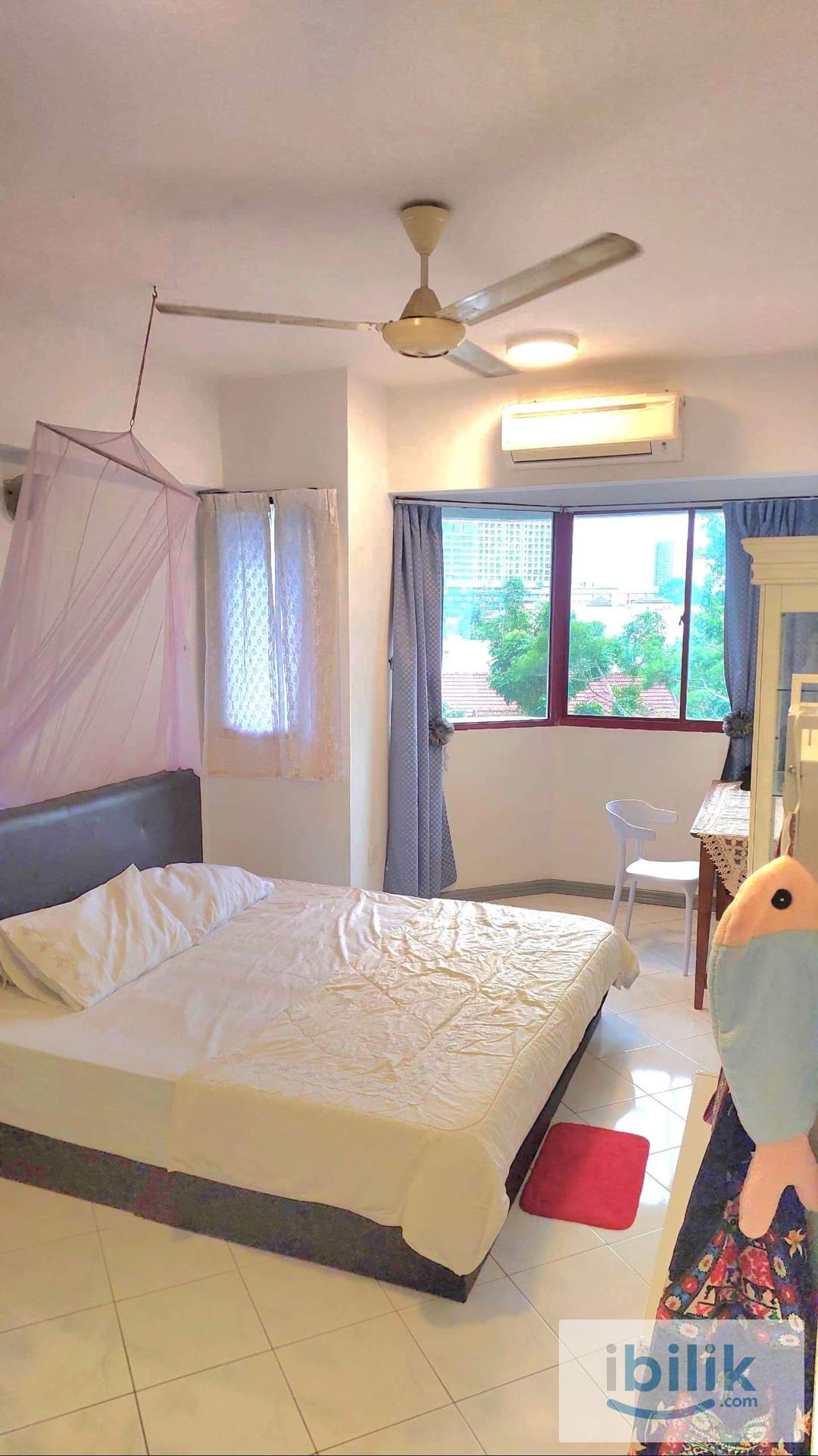 Master Bedroom - Image 1