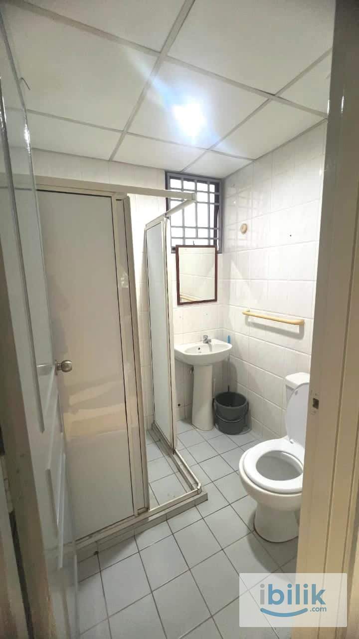 Middle room - Image 6