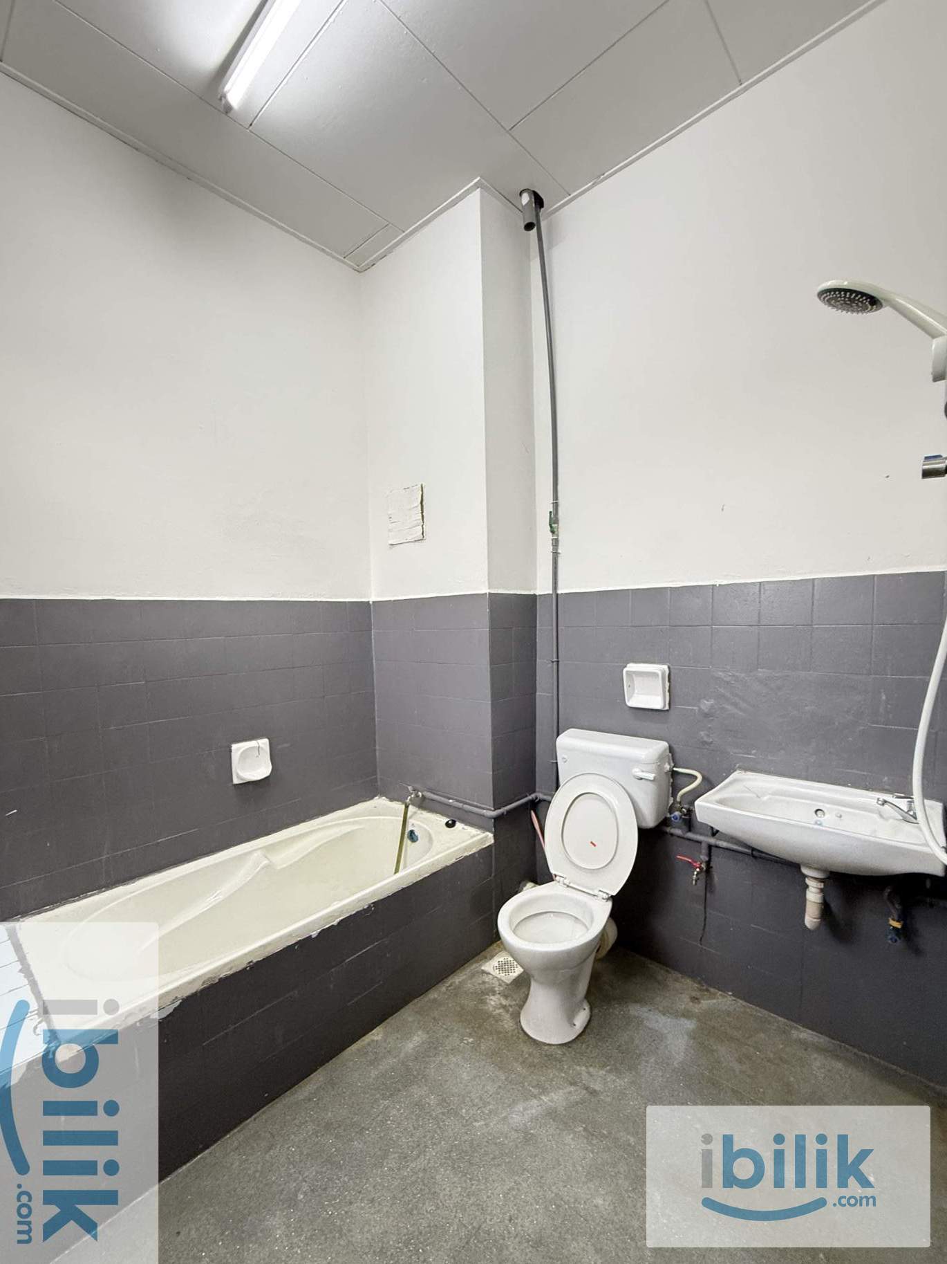 Fully Furnished room v Private Bathroom in BM (Direct Owner) - Image 6