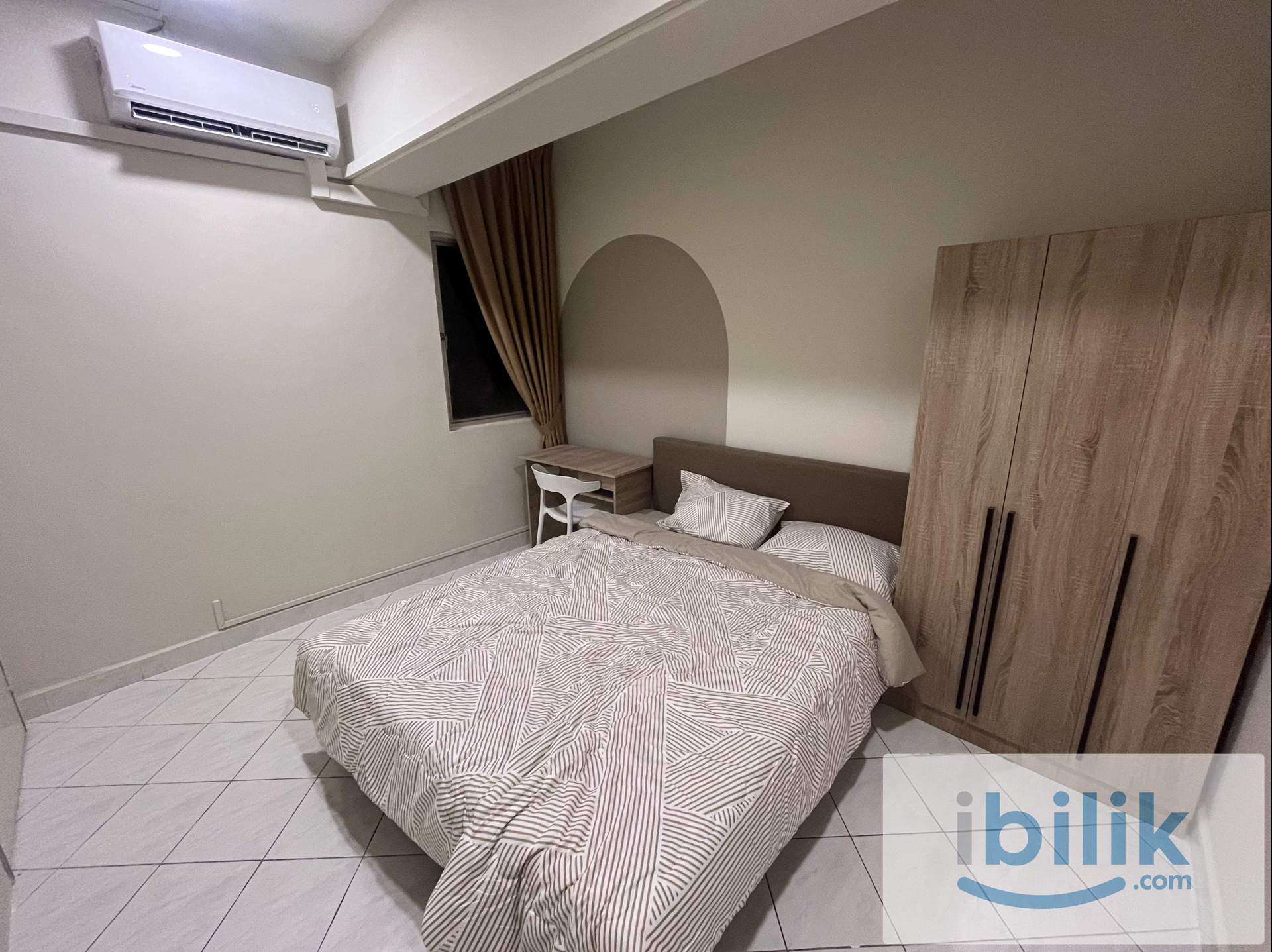 🏠Queen Bedroom Pantai Panorama🏠-Free WiFi 🌐🚄Walking to LRT🚄 - Image 2