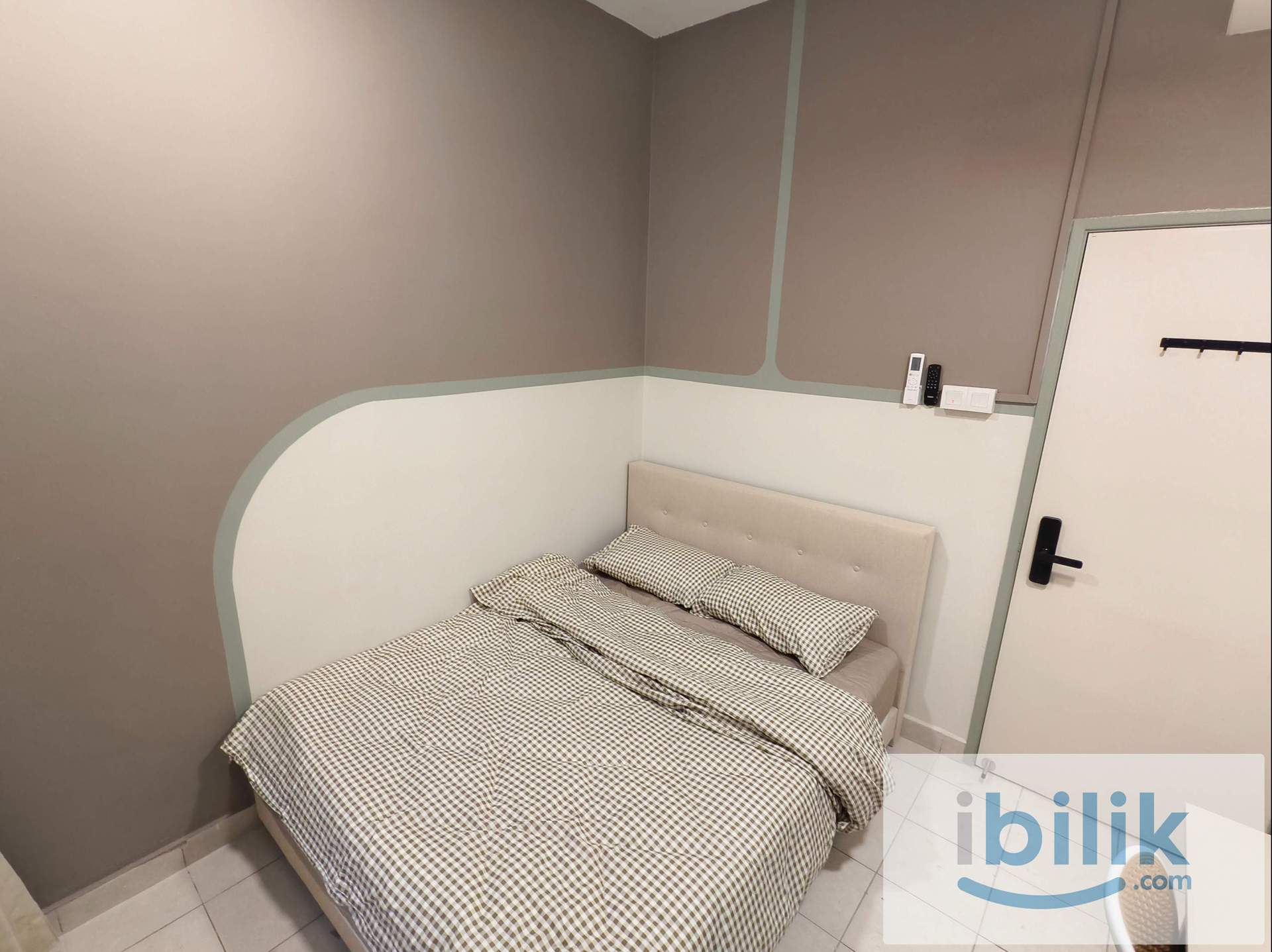 🏠Queen Room at Plaza Prima🏠-Free WiFi 🌐Free Electricity for Common Area - Image 2