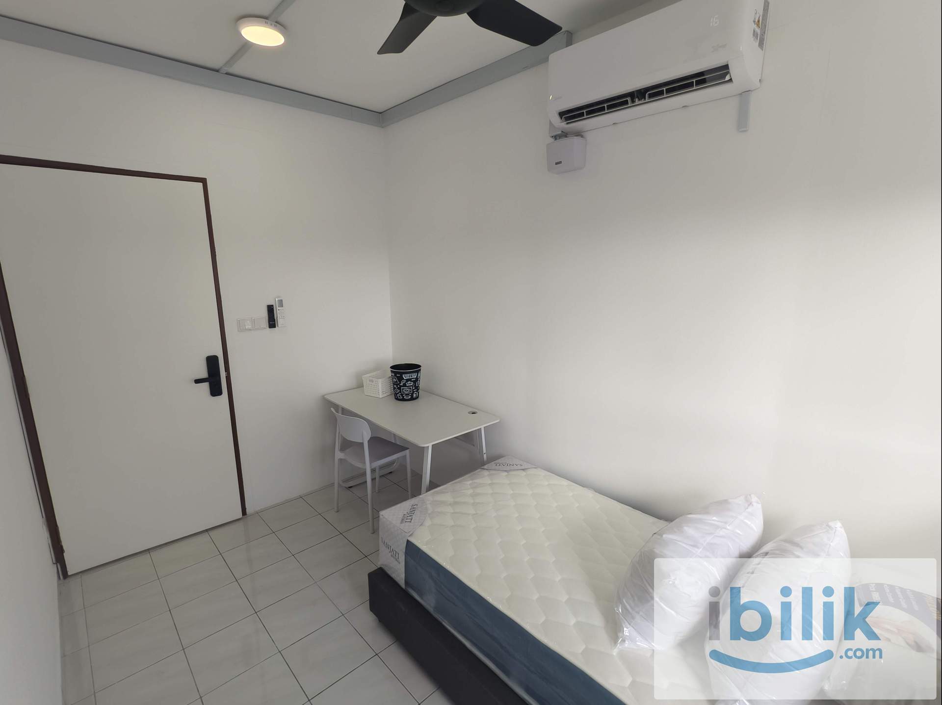 🏠Single Room at Puncak Seri Kelana @ Ara Damansara🏠-Free WiFi 🌐🚄Walking to LRT🚄 - Image 1