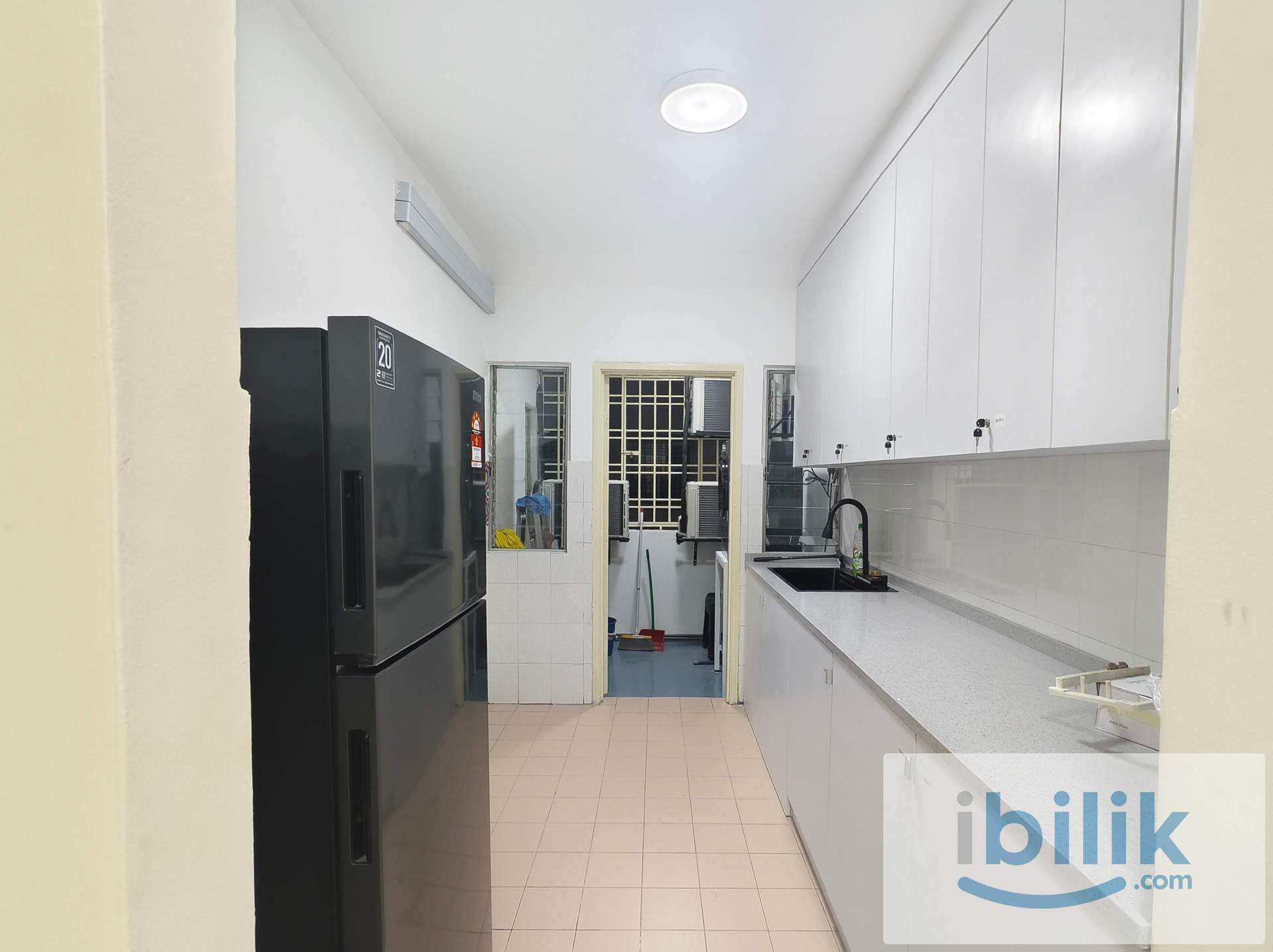 🏠Single Room at Puncak Seri Kelana @ Ara Damansara🏠-Free WiFi 🌐🚄Walking to LRT🚄 - Image 3