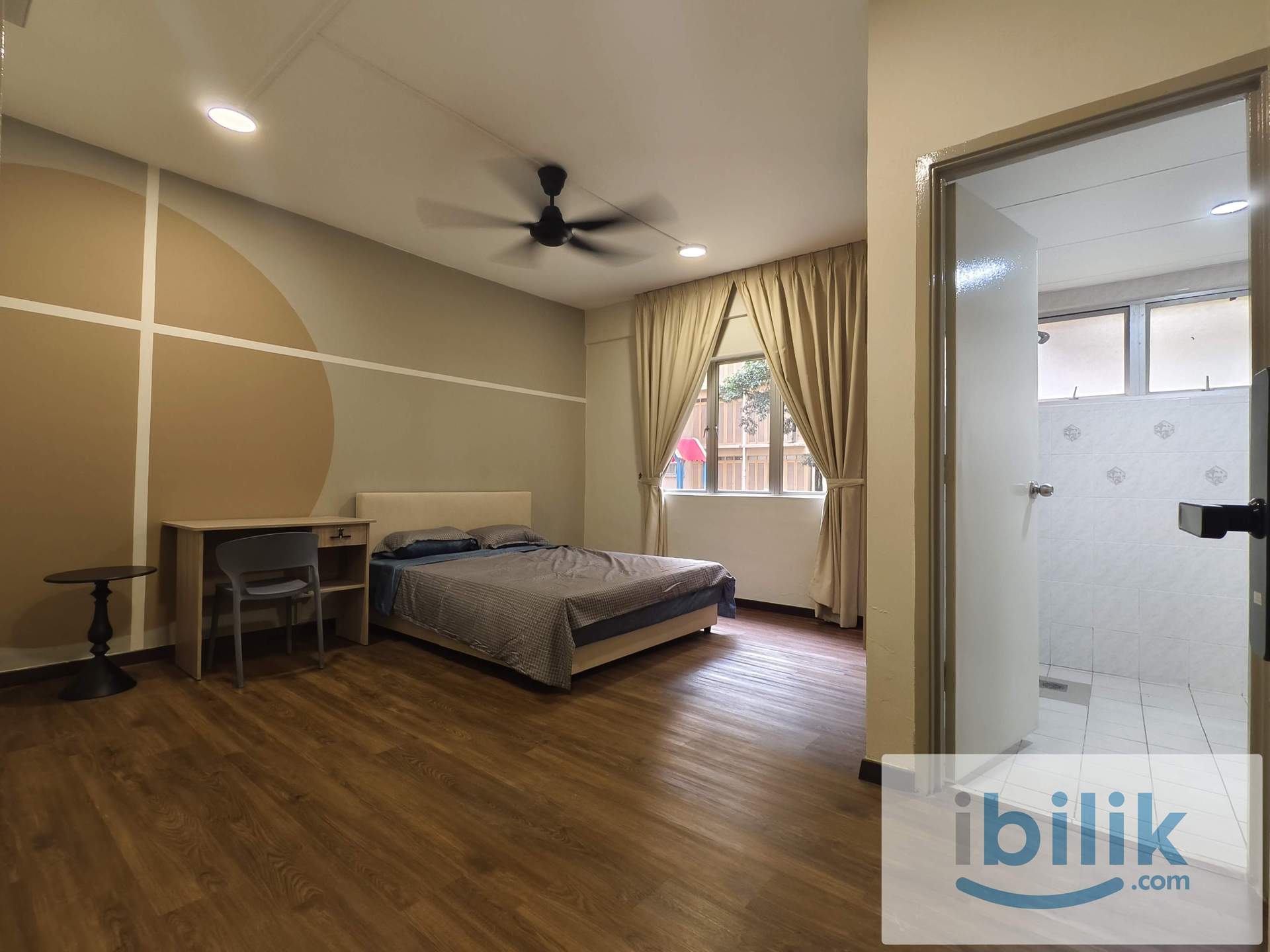 🏠 Master Bedroom Full Furnish at Puncak Nusa Kelana 🚶‍♂️ Walk to LRT 🚆 | 📶 Free WiFi & 💧 Water & ⚡ Common Area Electric - Image 1