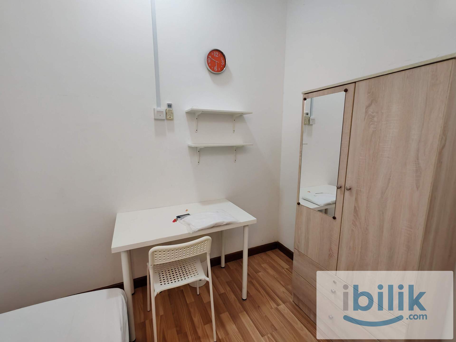 🏠 Single Bedroom Full Furnish at Damai Hillpark  | 📶 Free WiFi & 💧 Water & ⚡ Common Area Electric - Image 2