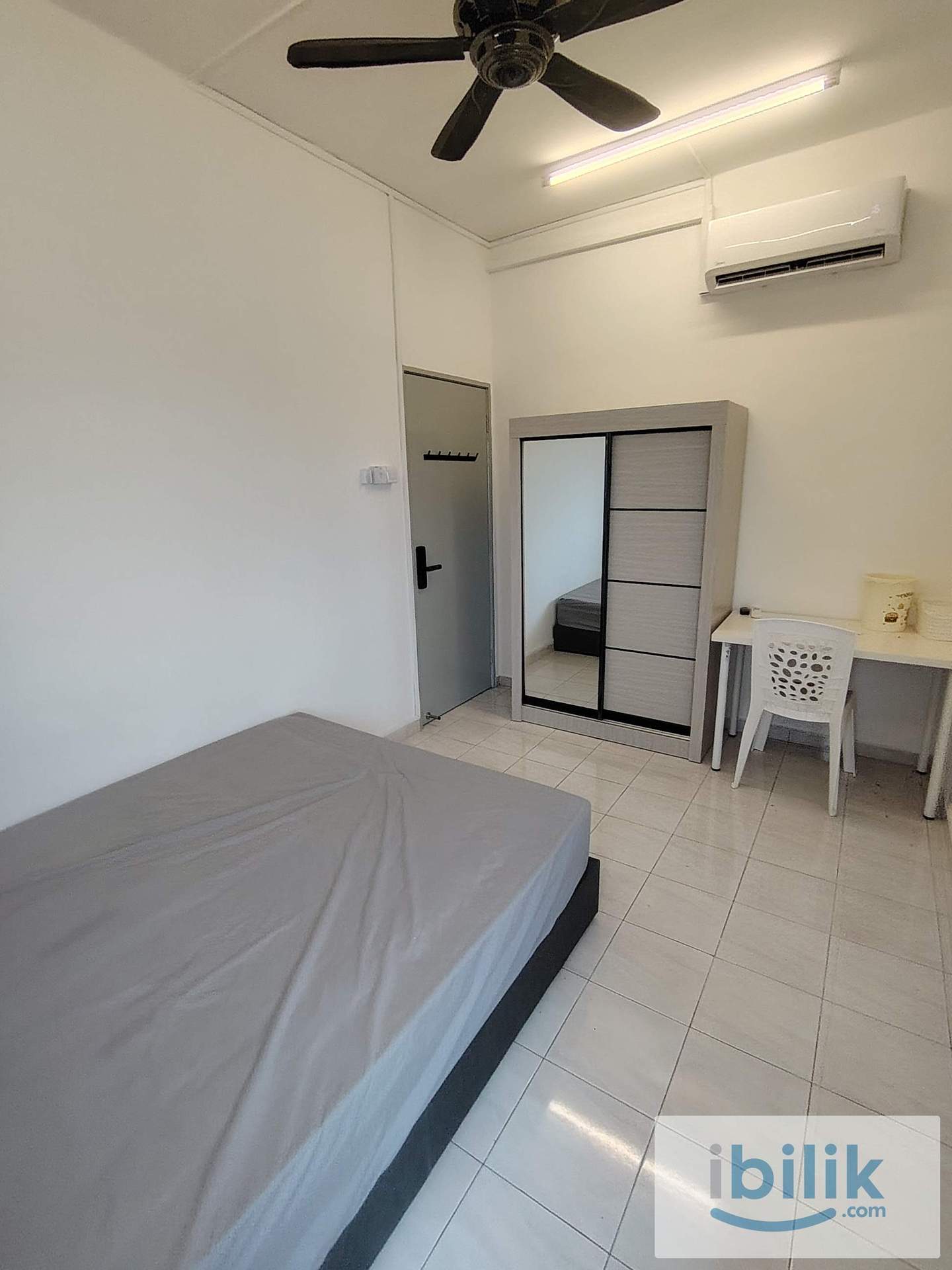 🏡✨ Fully Furnished Queen Room @ Wangsa Metroview 📶 FREE WiFi 💡 FREE Common Area Electricity 💧 FREE Water - Image 2