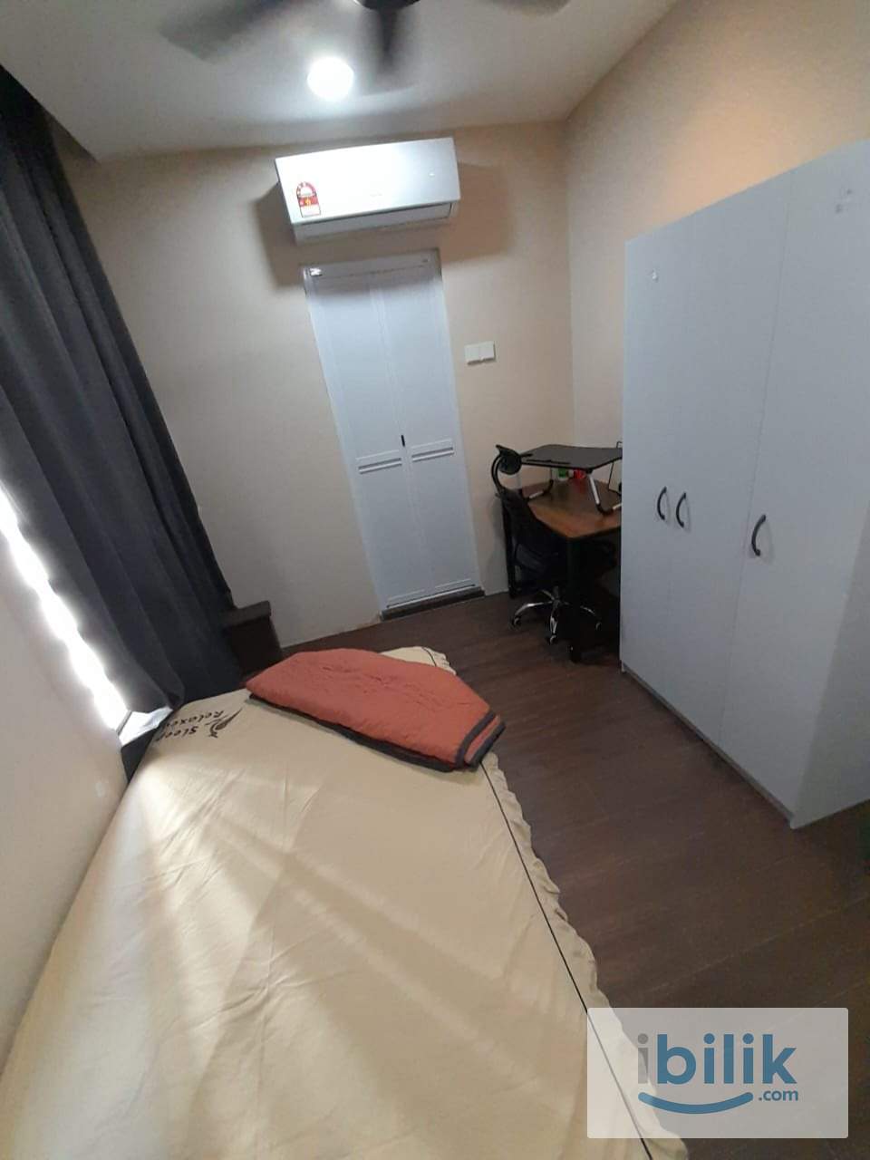 Free WIFI Single Room at Bandar Sunway - Image 1
